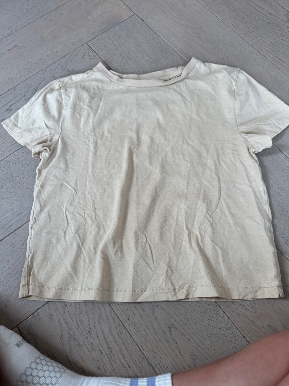 Universal Thread Cream Short Sleeve Crewneck Tee